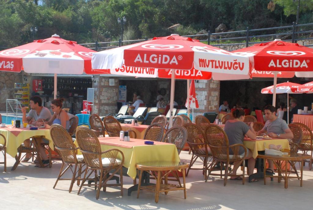אולודניץ Grove Hotel מראה חיצוני תמונה