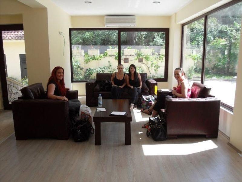 אולודניץ Grove Hotel מראה חיצוני תמונה