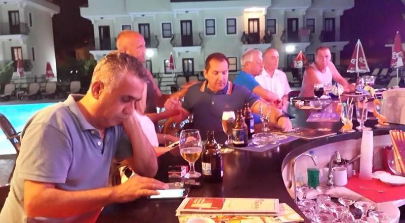 אולודניץ Grove Hotel מראה חיצוני תמונה