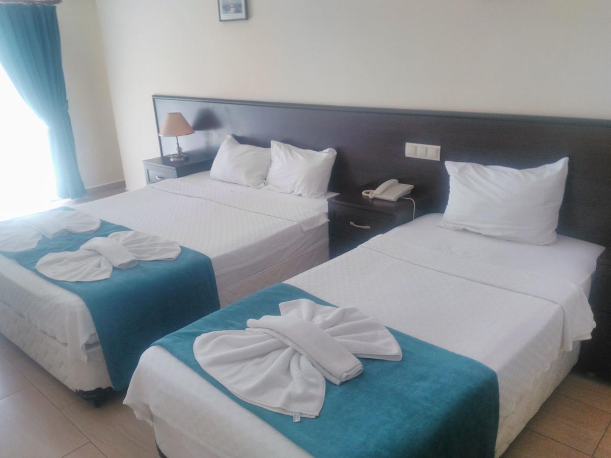 אולודניץ Grove Hotel מראה חיצוני תמונה